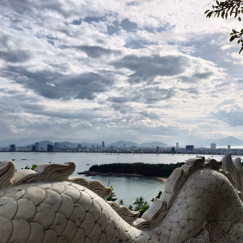 Danang dragon lake